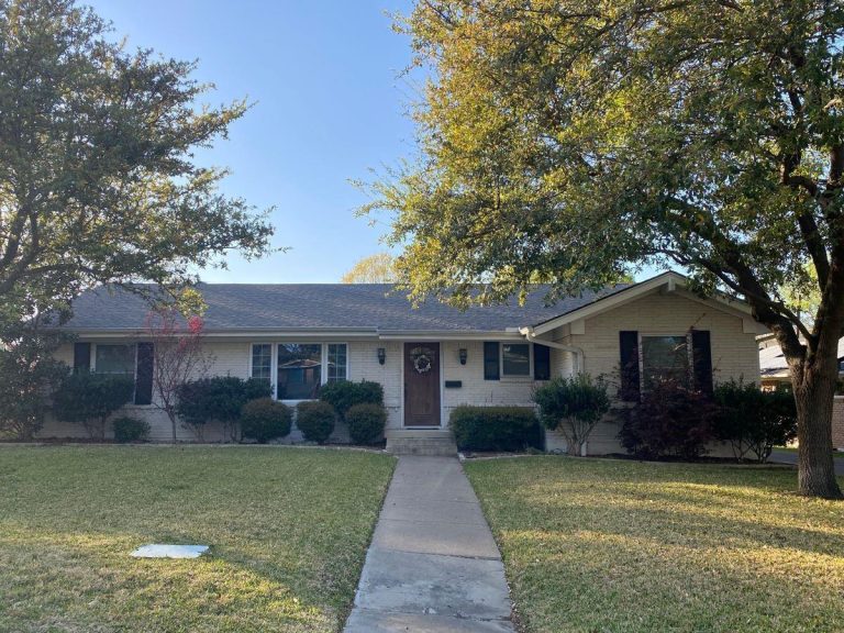 Property Photo of 6935 Kingsbury Drive, Dallas 75231 – Home for Sale in Dallas