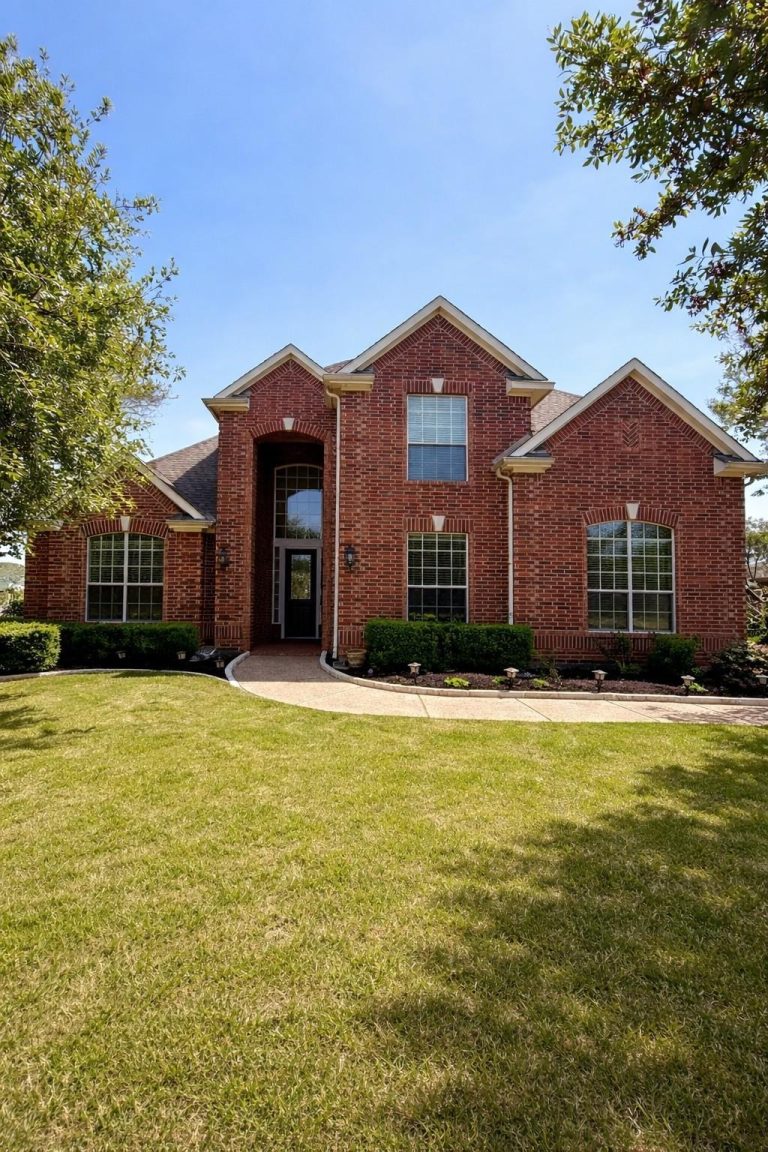 Property Photo of 1131 Durango Circle, Shady Shores 76208 – Home for Sale in Shady Shores