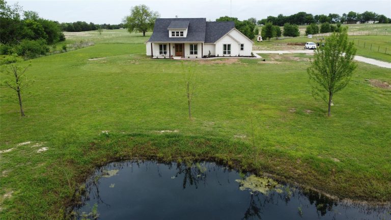Property Photo of 4656 County Road 1040, Celeste 75423 – Home for Sale in Celeste