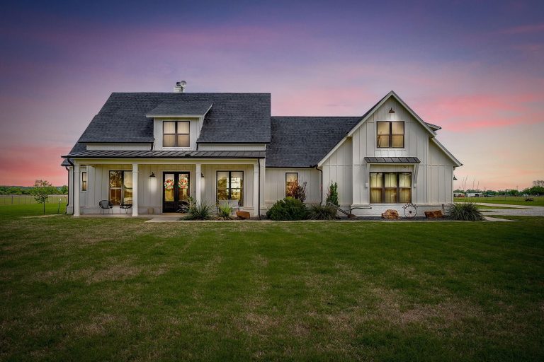 Property Photo of 5520 Big Valley Circle, Lipan 76462 – Home for Sale in Lipan