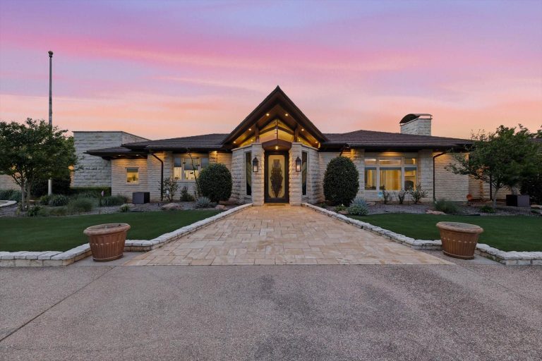 Property Photo of 2200 Winthrop Hill Road, Denton 76226 – Home for Sale in Denton