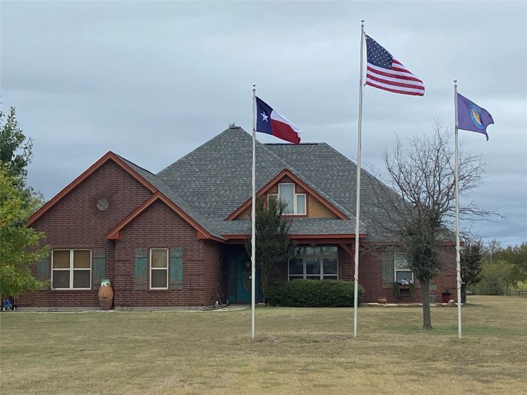 Property Photo of 5660 Veal Station Road, Weatherford 76085 – Home for Sale in Weatherford