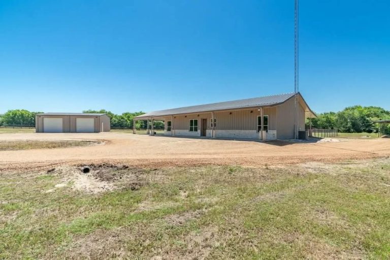 Property Photo of 1149 Signal Road, Quinlan 75474 – Home for Sale in Quinlan