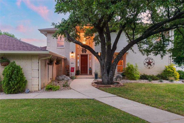 Property Photo of 3913 S Shore Circle, Little Elm 75068 – Home for Sale in Little Elm