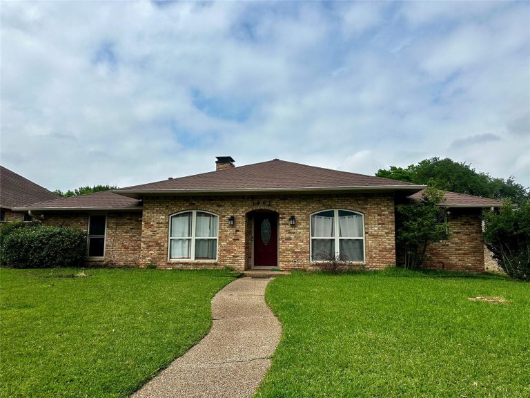Property Photo of 1947 Chesham Drive, Carrollton 75007 – Home for Sale in Carrollton