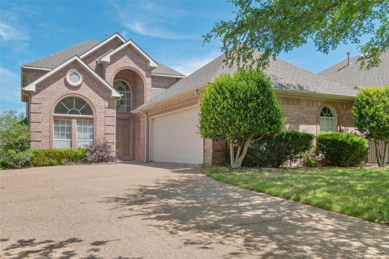 Property Photo of 1709 Villa Court, Corinth 76210 – Home for Sale in Corinth