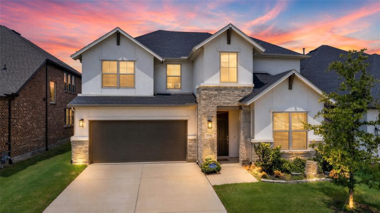 Property Photo of 4704 Hammerstein Boulevard, Denton 76210 – Home for Sale in Denton