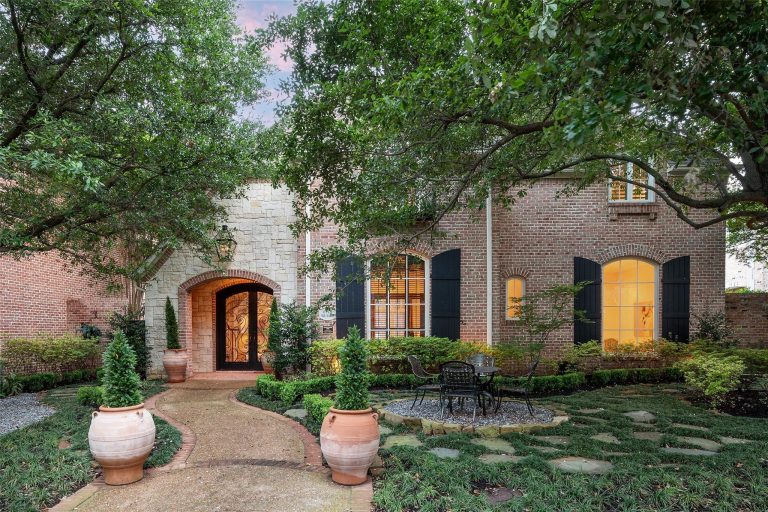 Property Photo of 6914 Oak Manor Drive, Dallas 75230 – Home for Sale in Dallas