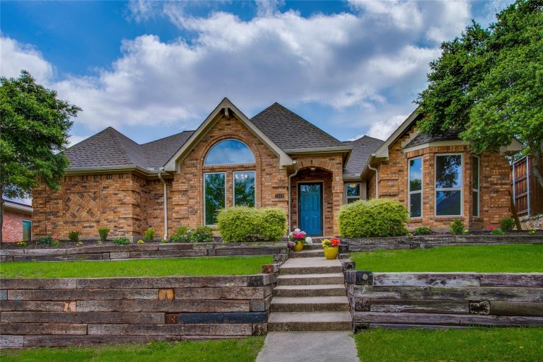 Property Photo of 1908 Golden Trail, Carrollton 75010 – Home for Sale in Carrollton