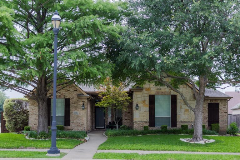 Property Photo of 1212 Surrey Lane, Allen 75013 – Home for Sale in Allen