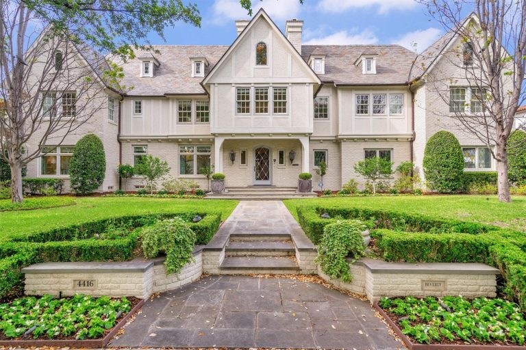 Property Photo of 4416 Beverly Drive, Highland Park 75205 – Home for Sale in Highland Park