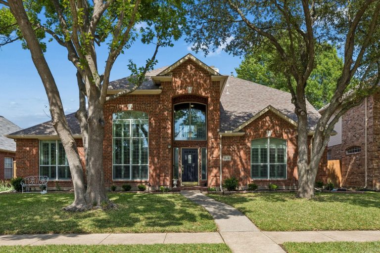 Property Photo of 1105 Easton Lane, Allen 75002 – Home for Sale in Allen