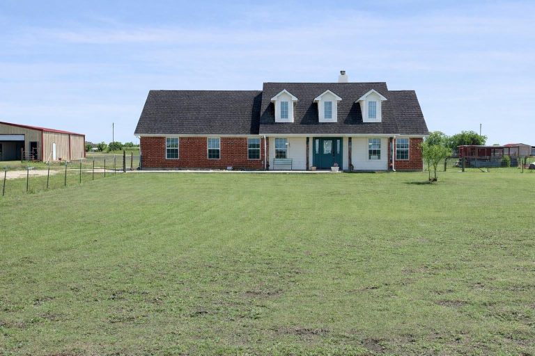 Property Photo of 736 Audra Circle, Rhome 76078 – Home for Sale in Rhome
