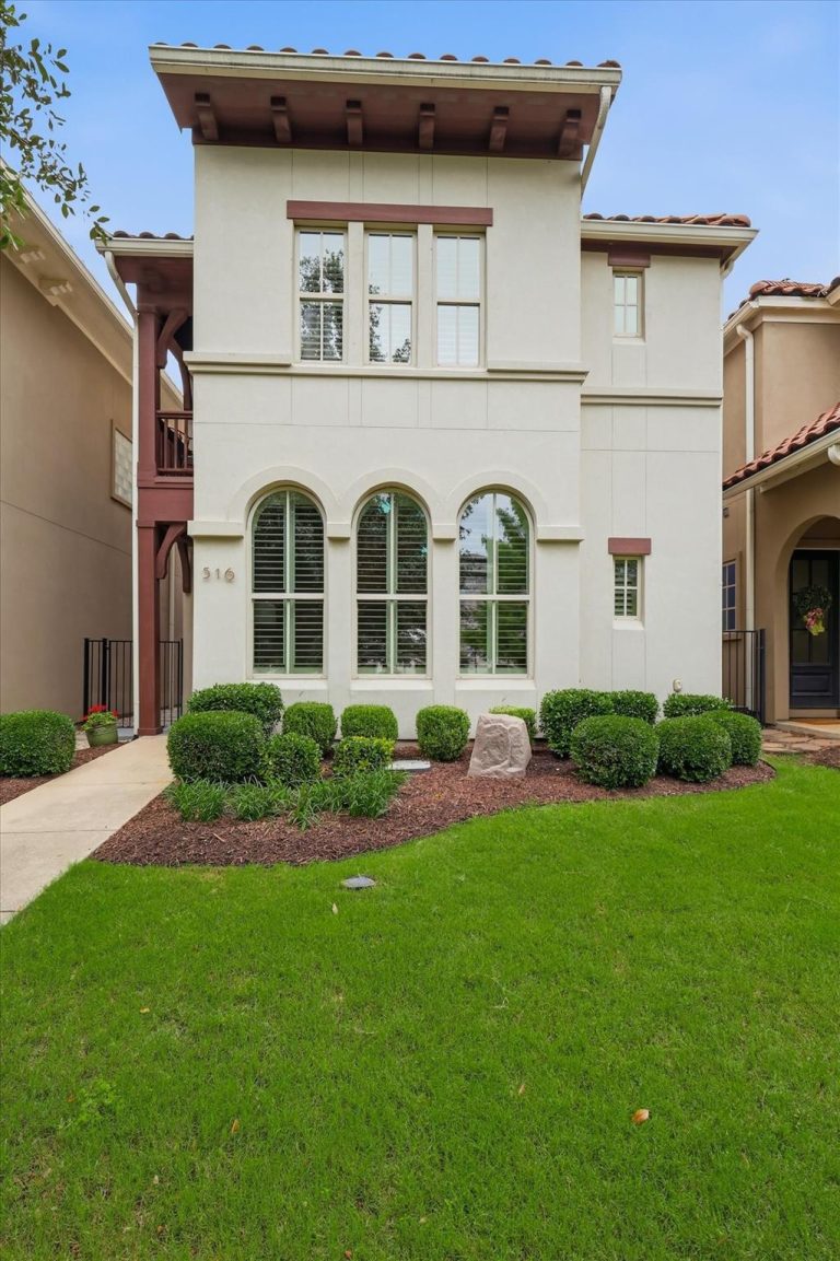 Property Photo of 516 Sandy Lane, Flower Mound 75022 – Home for Sale in Flower Mound