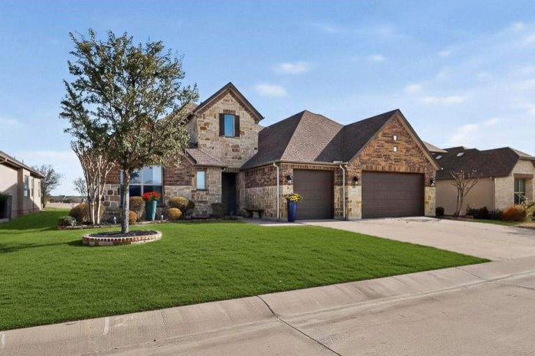 Property Photo of 12213 Grosbeak Drive, Denton 76207 – Home for Sale in Denton