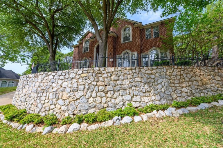 Property Photo of 3145 Joyce Court, Grapevine 76051 – Home for Sale in Grapevine
