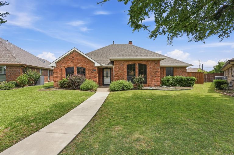 Property Photo of 112 Highland Meadow Circle, Coppell 75019 – Home for Sale in Coppell