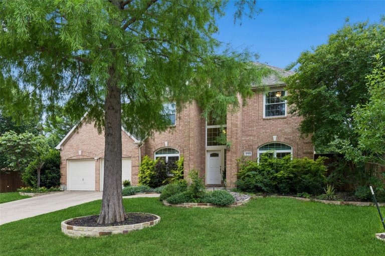Property Photo of 3705 Golden Aspen Drive, Flower Mound 75028 – Home for Sale in Flower Mound