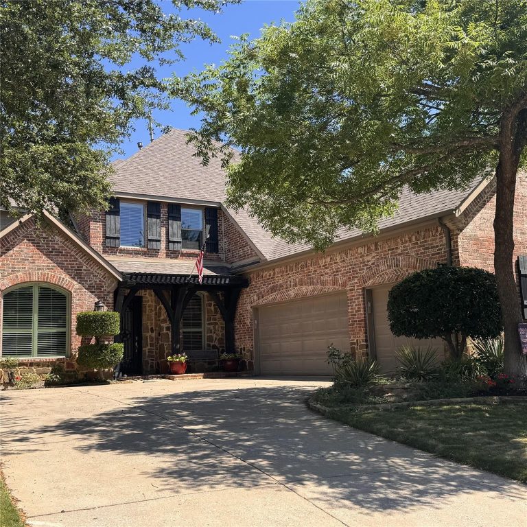 Property Photo of 812 Moss Cliff Circle, McKinney 75071 – Home for Sale in McKinney