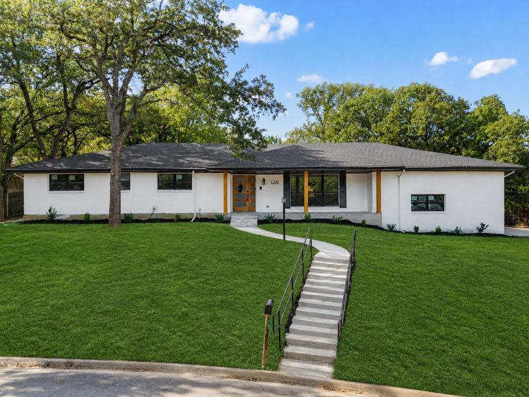 Property Photo of 1200 Tanglewood Trail, Euless 76040 – Home for Sale in Euless