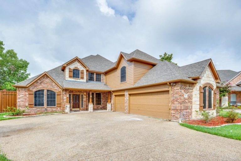 Property Photo of 725 Chapel Court, Allen 75002 – Home for Sale in Allen