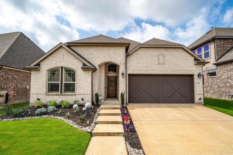 Property Photo of 1437 11th Street, Argyle 76226 – Home for Sale in Argyle