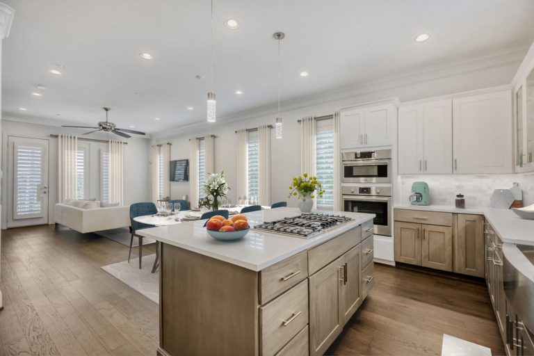 Property Photo of 7333 Valley View Lane #601, Dallas 75240 – Home for Sale in Dallas