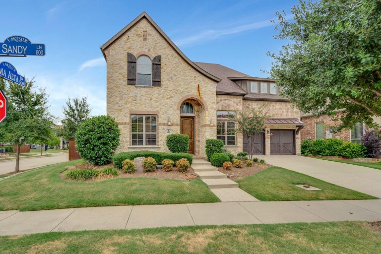 Property Photo of 601 Sandy Lane, Flower Mound 75022 – Home for Sale in Flower Mound