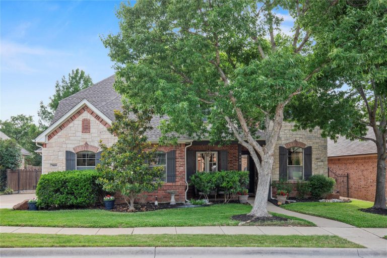 Property Photo of 7009 Mossycup Lane, North Richland Hills 76182 – Home for Sale in North Richland Hills