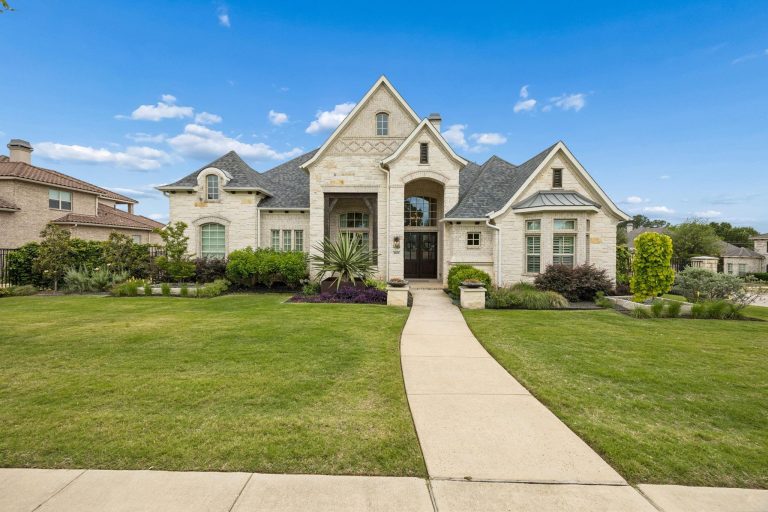 Property Photo of 1009 Hampton Manor Way, Southlake 76092 – Home for Sale in Southlake