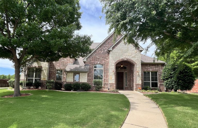 Property Photo of 5913 Lavon Drive, Flower Mound 75028 – Home for Sale in Flower Mound