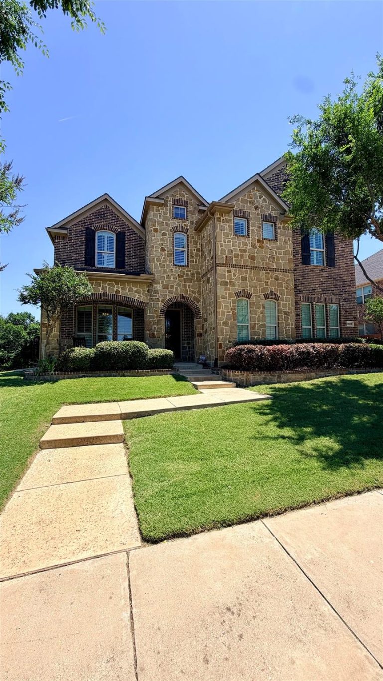 Property Photo of 10028 Broiles Lane, Fort Worth 76244 – Home for Sale in Fort Worth