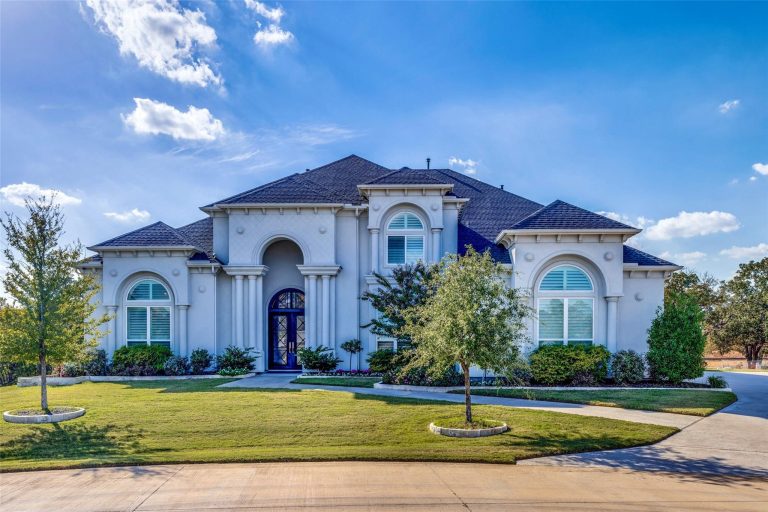 Property Photo of 5004 Fitzgerald Court, Flower Mound 75022 – Home for Sale in Flower Mound