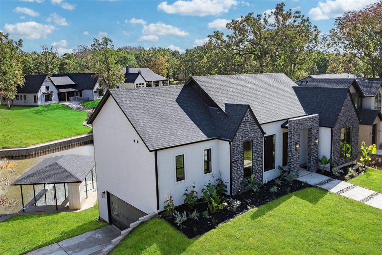 Property Photo of 114 Pinnacle Club Drive, Mabank 75156 – Home for Sale in Mabank
