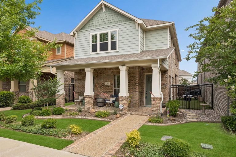Property Photo of 1414 French Violet Way, Arlington 76005 – Home for Sale in Arlington