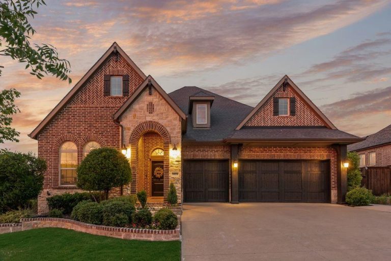 Property Photo of 1024 Fairway Ranch Parkway, Roanoke 76262 – Home for Sale in Roanoke