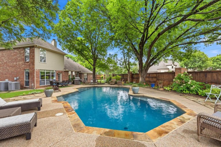 Property Photo of 2701 Holly Brook Court, Bedford 76021 – Home for Sale in Bedford