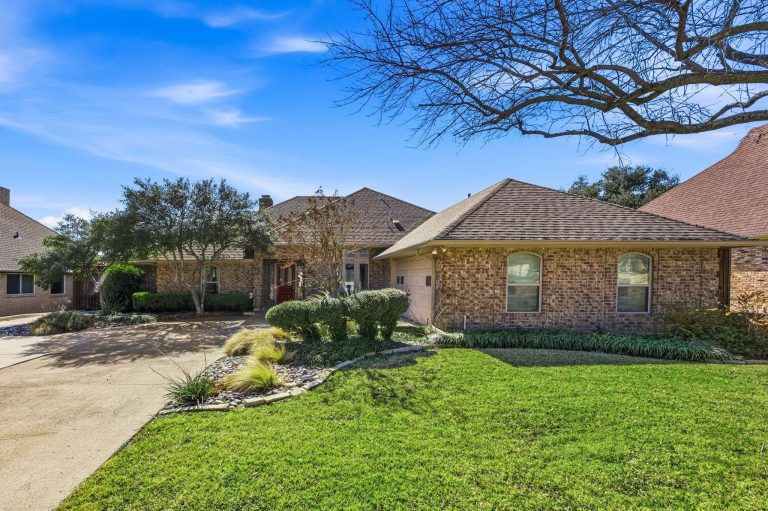 Property Photo of 3332 Gatwick Place, Farmers Branch 75234 – Home for Sale in Farmers Branch