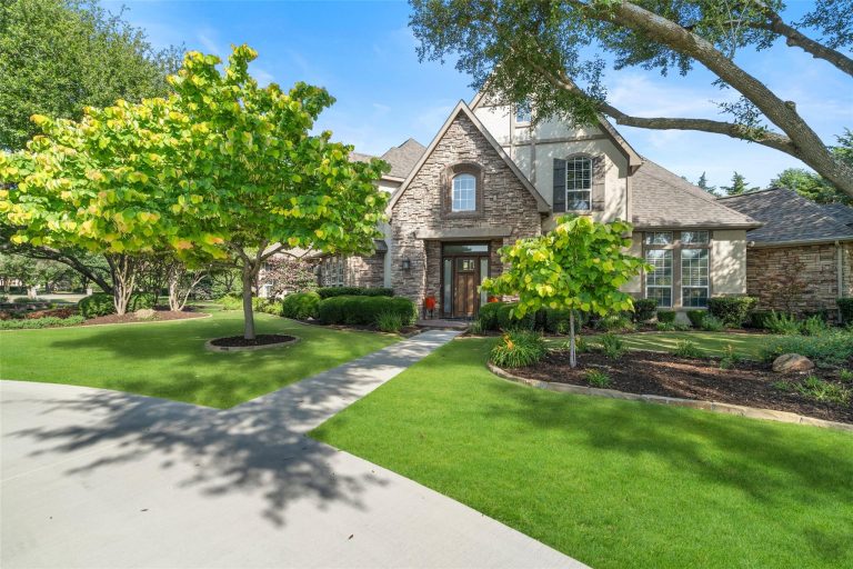 Property Photo of 1100 Sloan Crossing, Fairview 75069 – Home for Sale in Fairview