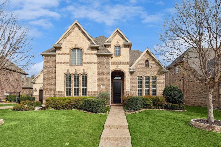 Property Photo of 2207 Malin Drive, Trophy Club 76262 – Home for Sale in Trophy Club
