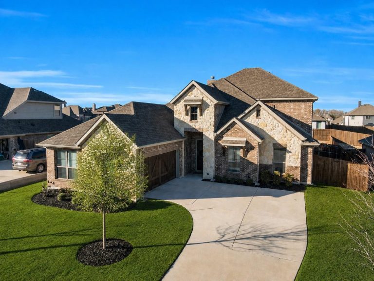 Property Photo of 4409 Dandelion Lane, Midlothian 76065 – Home for Sale in Midlothian