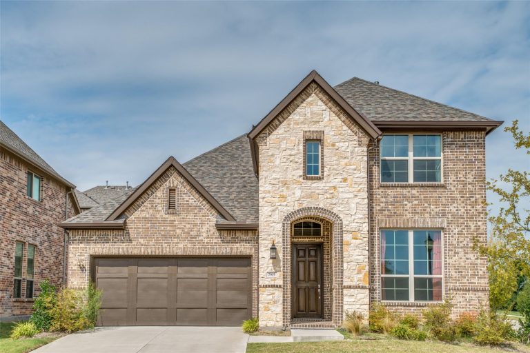 Property Photo of 7915 Pimlico Drive, Irving 75063 – Home for Sale in Irving