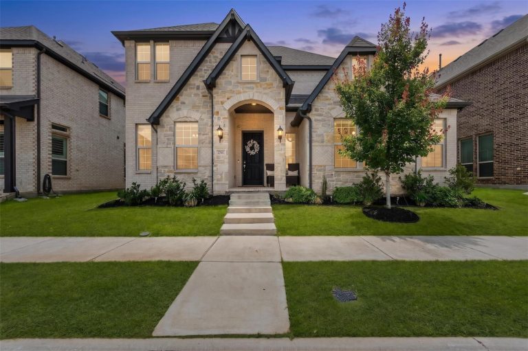 Property Photo of 12961 Averi Lane, Farmers Branch 75234 – Home for Sale in Farmers Branch
