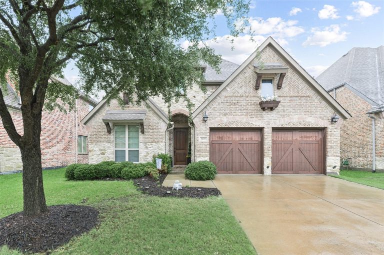 Property Photo of 3037 Aberdeen Drive, The Colony 75056 – Home for Sale in The Colony