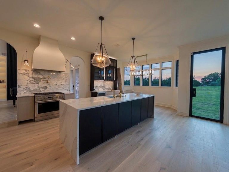 Property Photo of 26 Windsor Drive, Rockwall 75032 – Home for Sale in Rockwall
