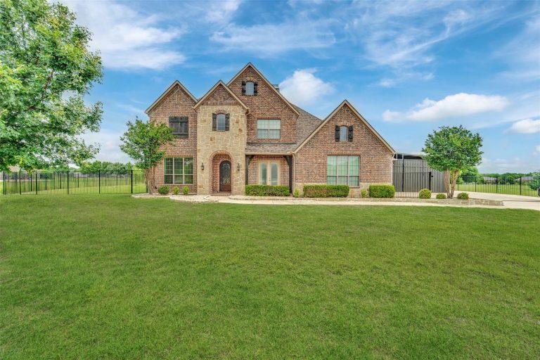 Property Photo of 2600 W Hendrix Avenue, Lucas 75002 – Home for Sale in Lucas
