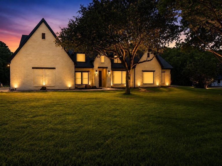 Property Photo of 160 S Woodland Trail, Double Oak 75077 – Home for Sale in Double Oak