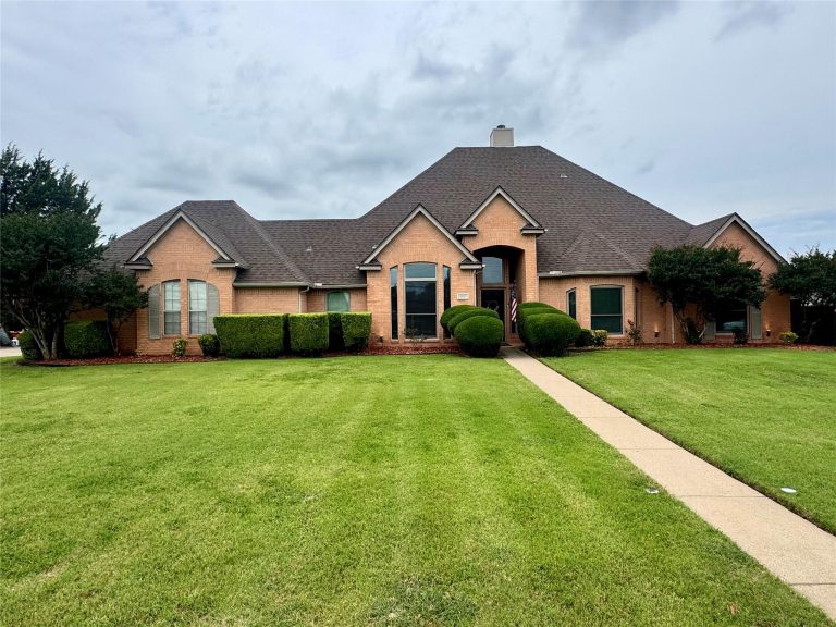 Property Photo of 3951 Joe Wilson Road, Midlothian 76065 – Home for Sale in Midlothian