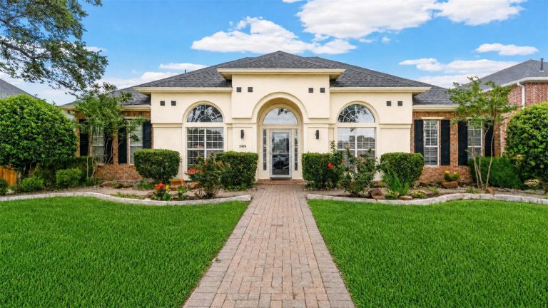 Property Photo of 2409 Micarta Drive, Plano 75025 – Home for Sale in Plano