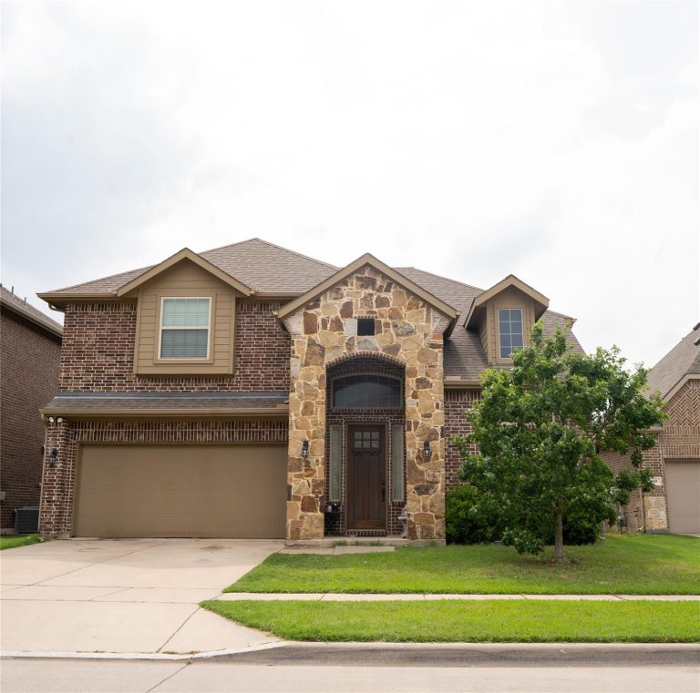 Property Photo of 813 Seymour Court, McKinney 75071 – Home for Sale in McKinney